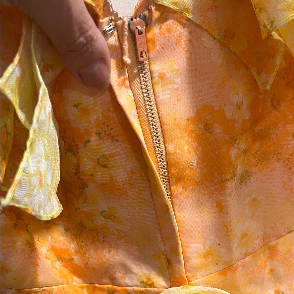 Vintage 70’s Floral Yellow Chiffon Maxi Dress - Picture 7 of 13